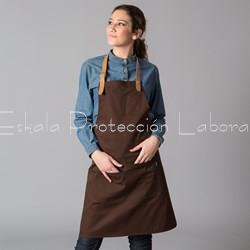 1564 DELANTAL PETO CHOCOLATE CON CINTA DE CUERO - Imagen 1