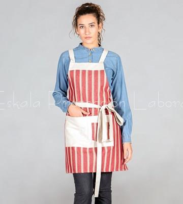 1573 DELANTAL CON PETO BURDEOS - Imagen 1